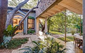 Mbano Manor Hotel Victoria Falls